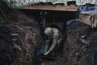 &laquo;Такие визиты будут иметь долгосрочные последствия&raquo;. Киев пригрозил журналистам за посещение &laquo;котлов&raquo; ВСУ