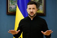 &laquo;Ермак и Буданов взяли под козырек&raquo;. Российская разведка заявила о тайной встрече в Альпах по смещению Зеленского