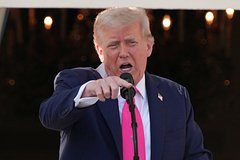 Трамп заявил о разочаровании из-за решения Путина по Украине