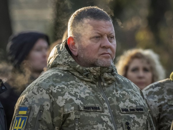 Залужный отказался войти в команду Зеленского. Правда ли экс-главком ВСУ решил стать президентом Украины? Залужный отказался войти в команду Зеленского. Правда ли экс-главком ВСУ решил стать президентом Украины?