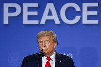 &laquo;Крайне интересные обсуждения&raquo;. Трамп высказался о санкциях, урегулировании на Украине и встречах с Путиным и европейцами