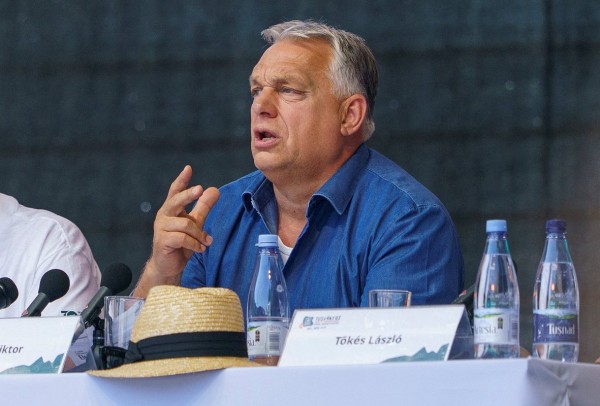 Европейский лидер предложил разделить Украину на три части. Что ответили в России?