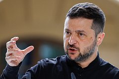 Зеленский прокомментировал удары по российским НПЗ