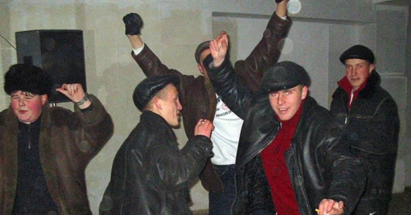 Деревенские дискотеки на рубеже столетий &mdash; стильно, весело и очень опасно