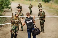 &laquo;Дегенерат слил место высадки&raquo;. Украинский спецназ на &laquo;Черных ястребах&raquo; высадился у Красноармейска и сразу попал под удары дронов