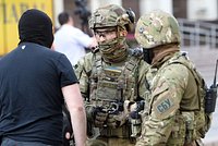 &laquo;Враги почуяли запах крови&raquo;. В Раде зреет бунт из-за коррупционного скандала. От Зеленского требуют отставки &laquo;теневого президента&raquo;