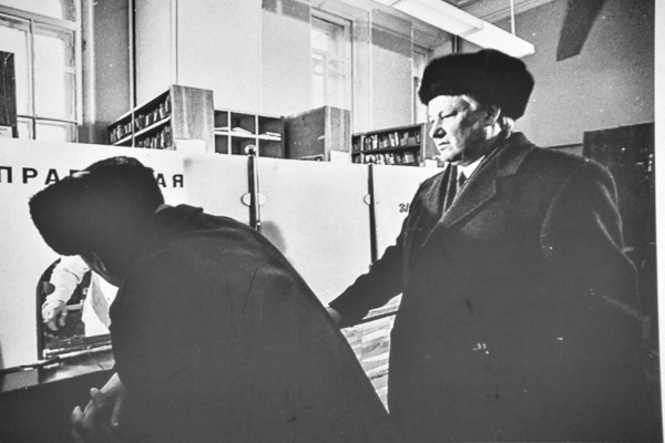 Фотограф голодной эпохи: документальные кадры Юрия Феклистова о жизни без прикрас