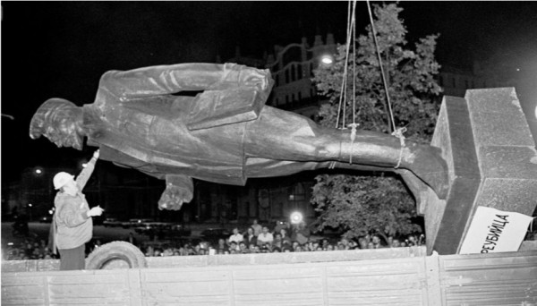 Фотограф голодной эпохи: документальные кадры Юрия Феклистова о жизни без прикрас