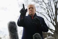 Трамп объявил о мерах против стран ЕС из-за Гренландии