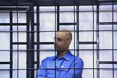 Избежавший смертной казни сын Каддафи был застрелен в Ливии. До этого он пережил ряд покушений. Кого подозревают в убийстве?