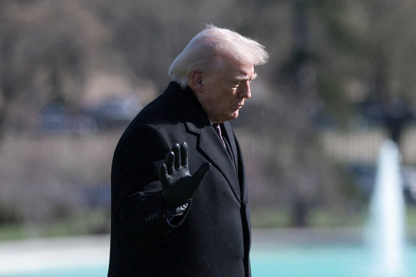«Он воодушевлен как Гитлер». Рискнет ли Трамп начать наземную операцию в Иране и почему она может провалиться? «Он воодушевлен как Гитлер». Рискнет ли Трамп начать наземную операцию в Иране и почему она может провалиться?