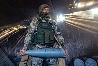 &laquo;Теряют сознание от голода, пьют дождевую воду&raquo;. Фото отощавших бойцов ВСУ вызвало скандал на Украине