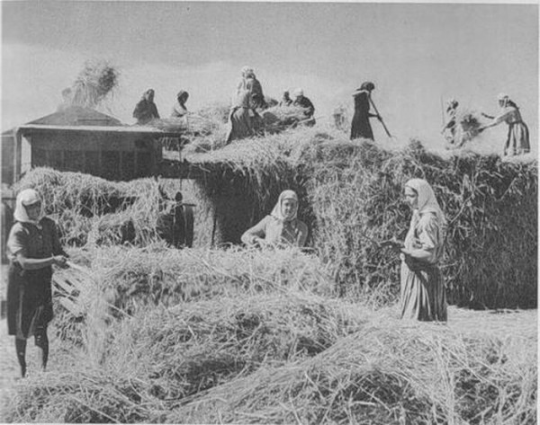 Послевоенный СССР на фотографиях Роберта Капы: Взгляд сквозь железный занавес