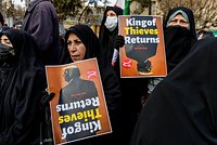 &laquo;Он останется на стороне Украины&raquo;. Трамп пригрозил новыми санкциями России и задумался о помощи Украине. Чего он добивается?