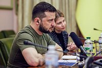 &laquo;Это логика самоубийцы&raquo;. Зеленский пригрозил нанести удары по Белоруссии в ближайшие недели. Чего добивается президент Украины?