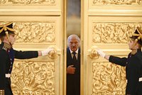 &laquo;Это логика самоубийцы&raquo;. Зеленский пригрозил нанести удары по Белоруссии в ближайшие недели. Чего добивается президент Украины?