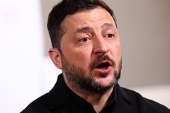 &laquo;Это логика самоубийцы&raquo;. Зеленский пригрозил нанести удары по Белоруссии в ближайшие недели. Чего добивается президент Украины?