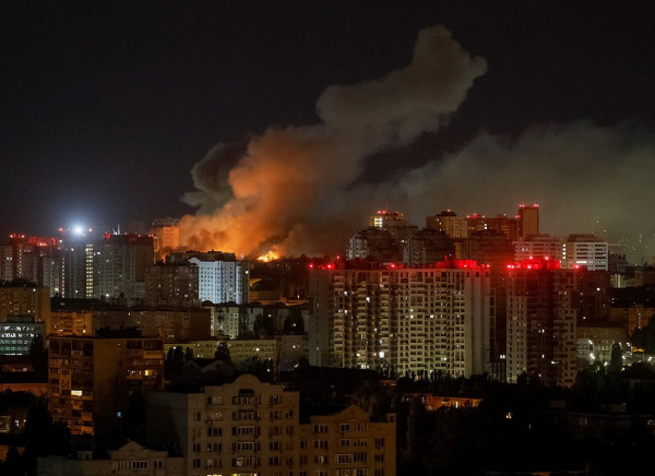 &laquo;В Киеве ад. Закрывайте окна, нечем дышать&raquo;. По украинской столице нанесен самый массовый удар баллистикой с начала СВО