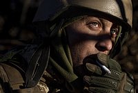 Зеленского уличили в бегстве от российских ударов. При наличии шести бункеров украинский лидер предпочитает отсиживаться в Европе