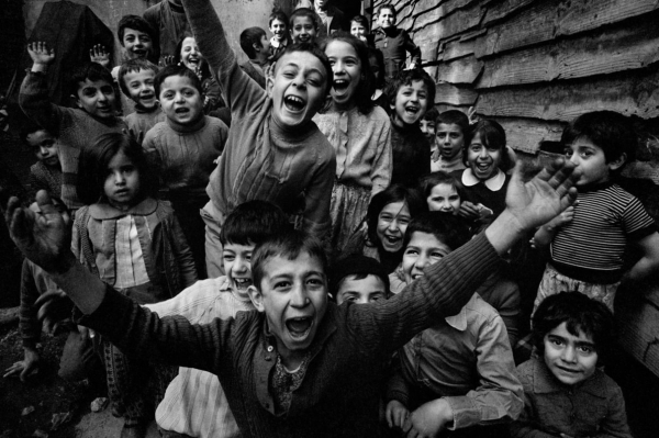 Как фотограф Ара Гюлер показал миру сердце Стамбула и его боль Как фотограф Ара Гюлер показал миру сердце Стамбула и его боль