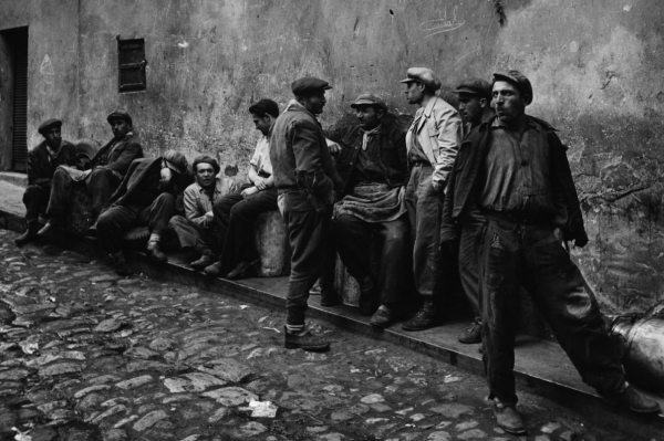 Как фотограф Ара Гюлер показал миру сердце Стамбула и его боль Как фотограф Ара Гюлер показал миру сердце Стамбула и его боль